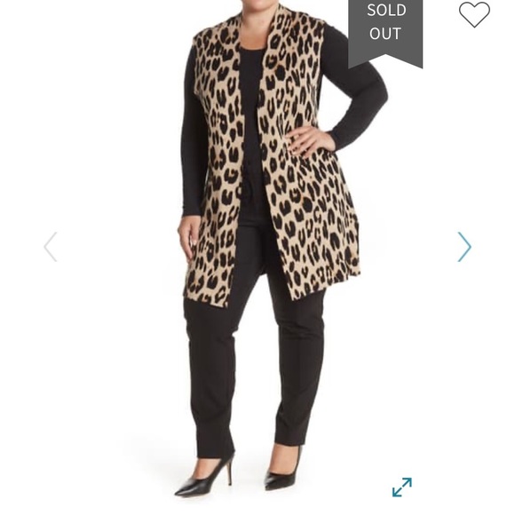 Carmen Marc Valvo Sweaters - Carmen Marc Valvo Leopard print open sweater vest